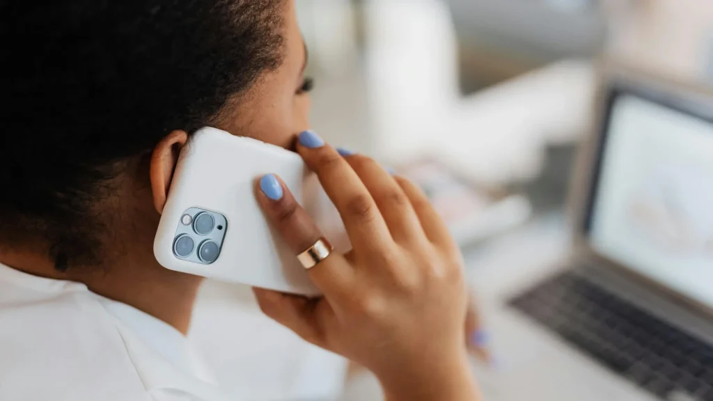 How to Handle a Debt Collector’s Call